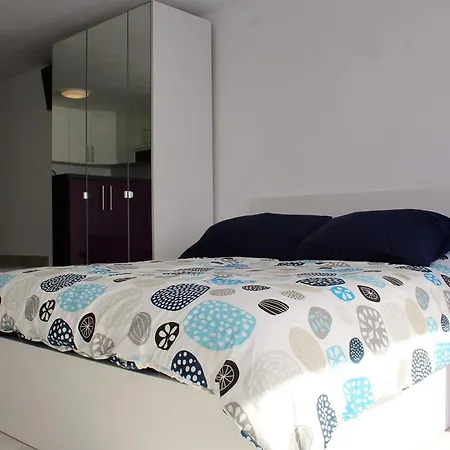 House Love Boat Apartment